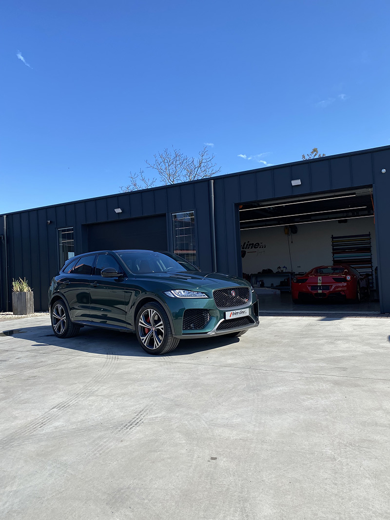 carwrap jaguar f-pace avery british racing green