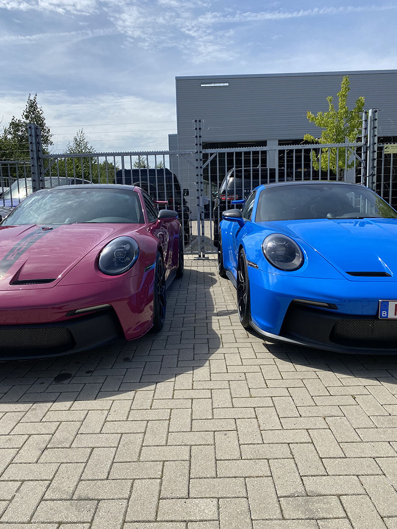 porsche gt3 roze blauw taycan ppf pu