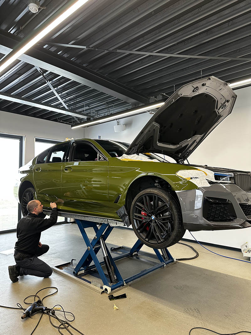 bmw 5serie wrap inozetek army green trim-line