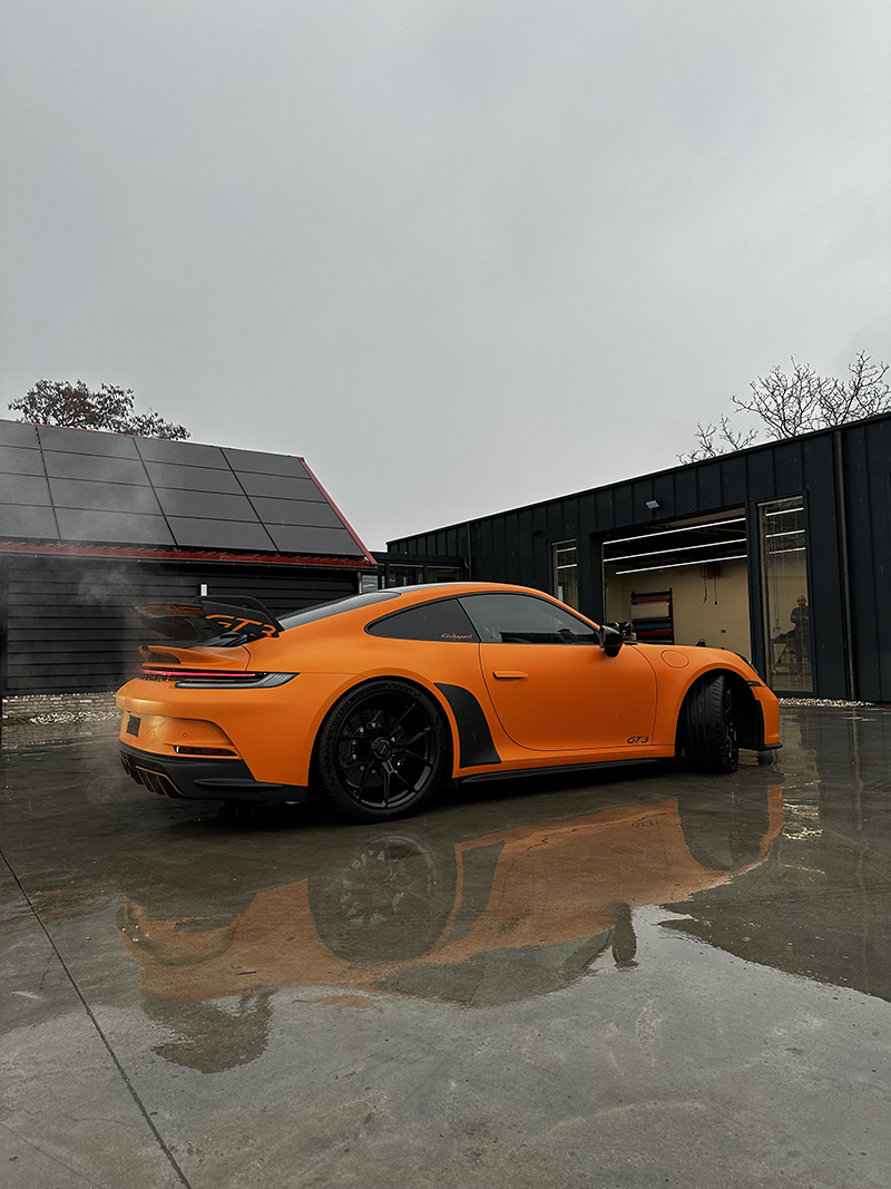 porsche 911 gt3 avery mat orange wrap trimline