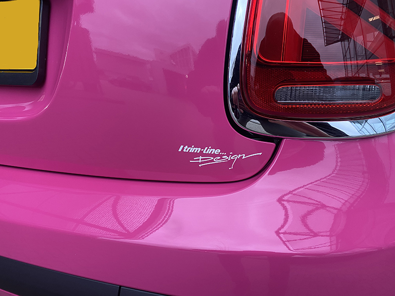 MINI Cooper wrap roze oracal telemagenta hbl communicatie hedin