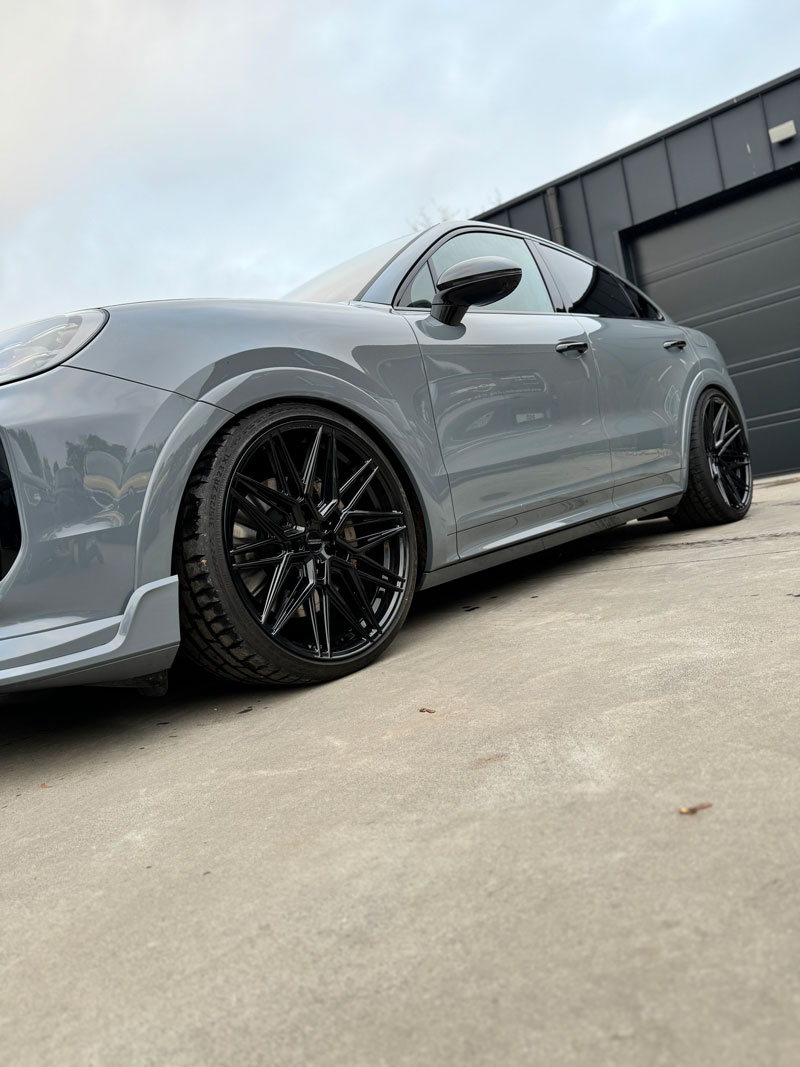 Porsche Cayenne, Techart voorlip, Carbon Striping